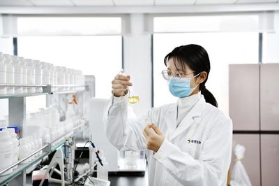 C位出道!華熙生物科研人才隊伍獲兩大榮譽稱號
